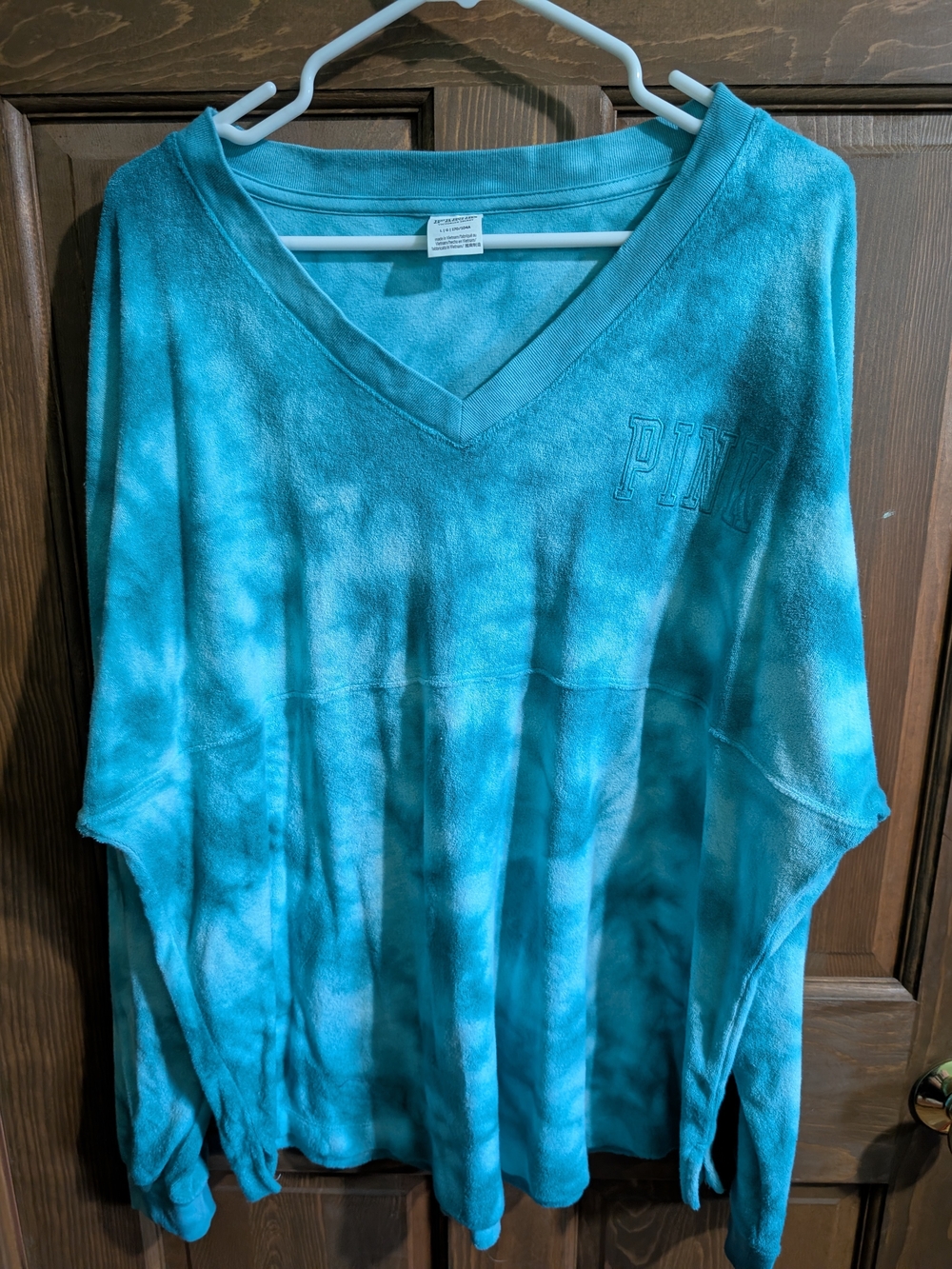 New Without Tags PINK Victoria's Secret Tie-Dye V-Neck Pullover
